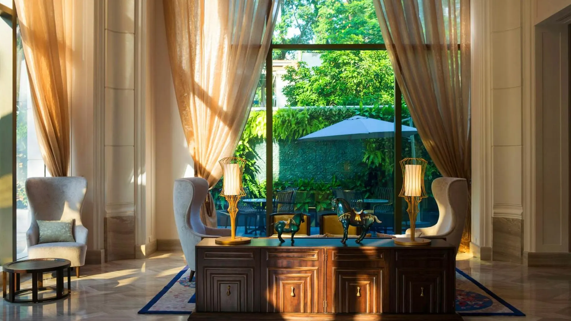Hotel Des Arts Saigon Mgallery Collection Ho Chi Minh City 5*,