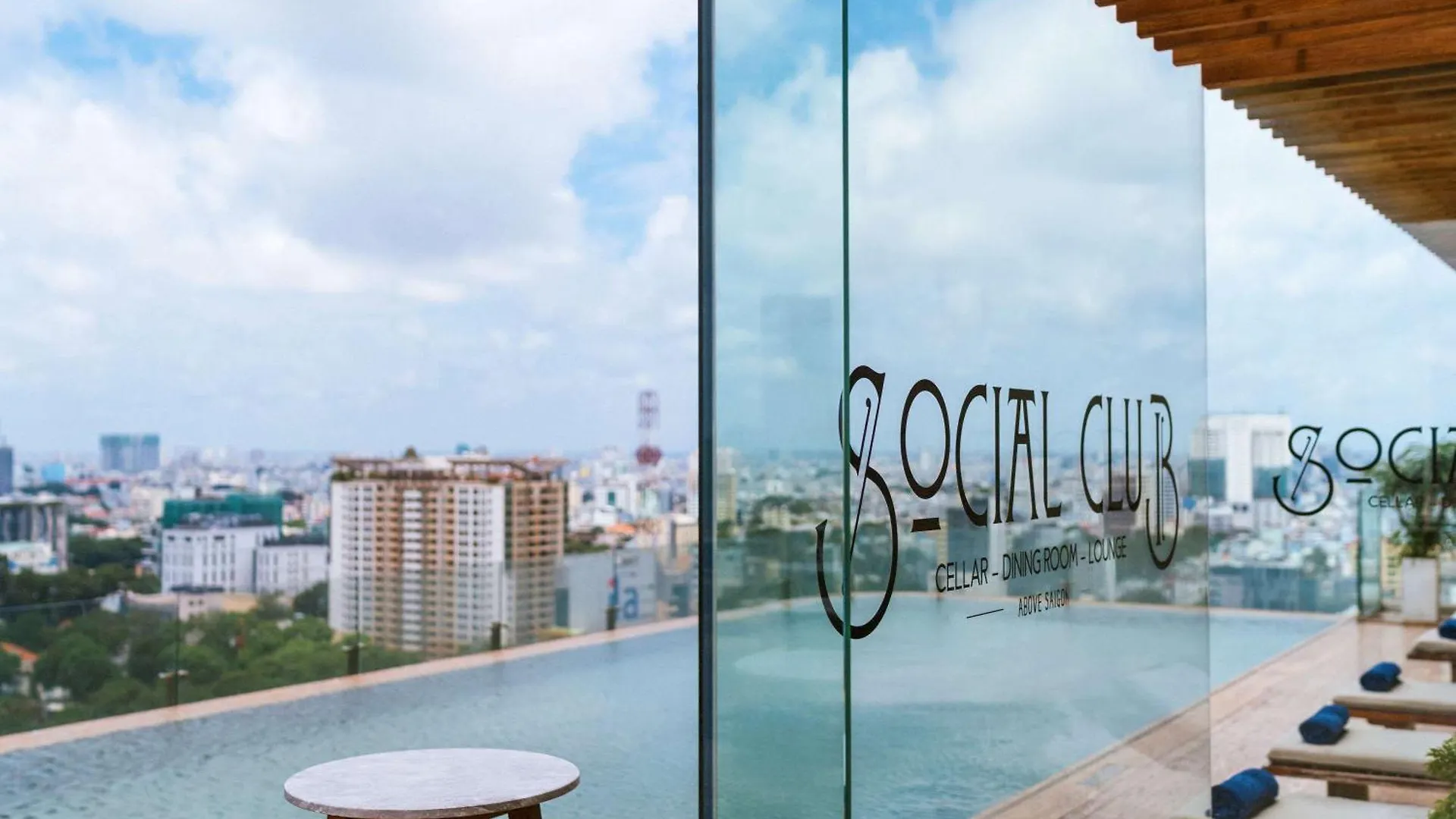 Hotel Des Arts Saigon Mgallery Collection Ho Chi Minh City 5*,